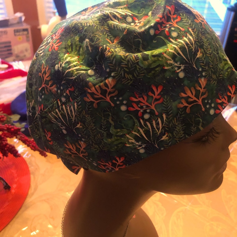 Unisex surgical caps or scrub caps